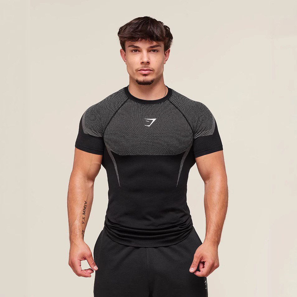 Фото товара Футболка GYMSHARK S Черно-Серый